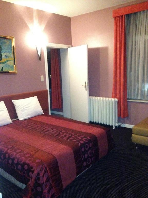 Hotel Stalingrad ブリュッセル エクステリア 写真