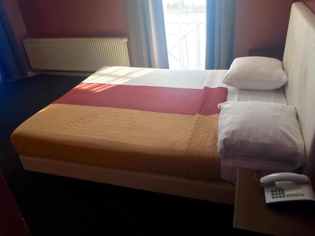 Hotel Stalingrad ブリュッセル エクステリア 写真